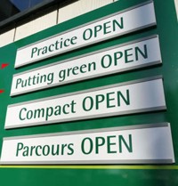 &Ouml;ffnungszeiten am Golfplatz
