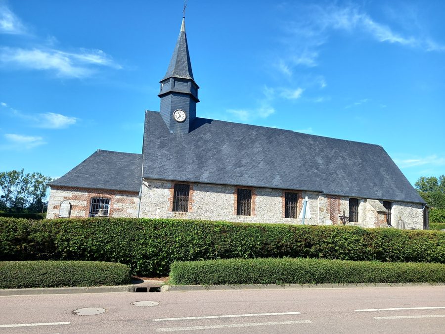 Kirche Saint-Paterne in Calleville-les-Deux-Églises in der Normandie