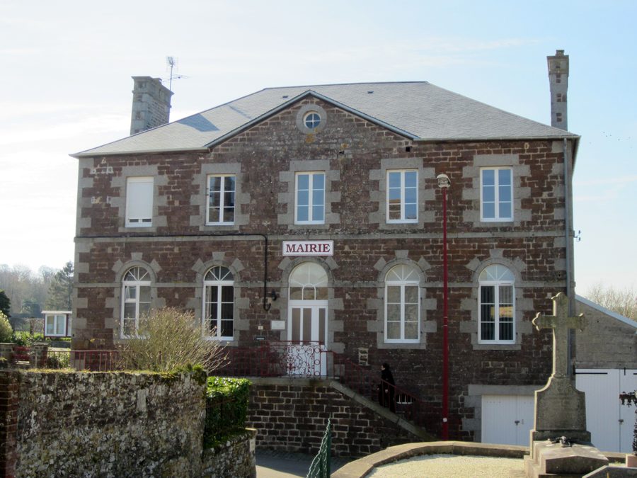 Rathaus von Ver im Département Manche in der Normandie
