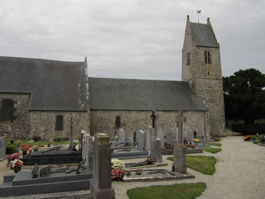 Kirche Saint-Aubin in Brainville im Département Manche