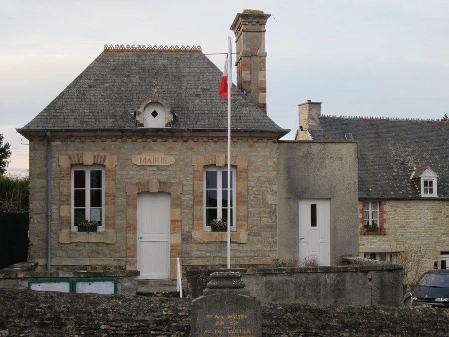 Rathaus von Saint-Martin-de-Varreville im Département Manche