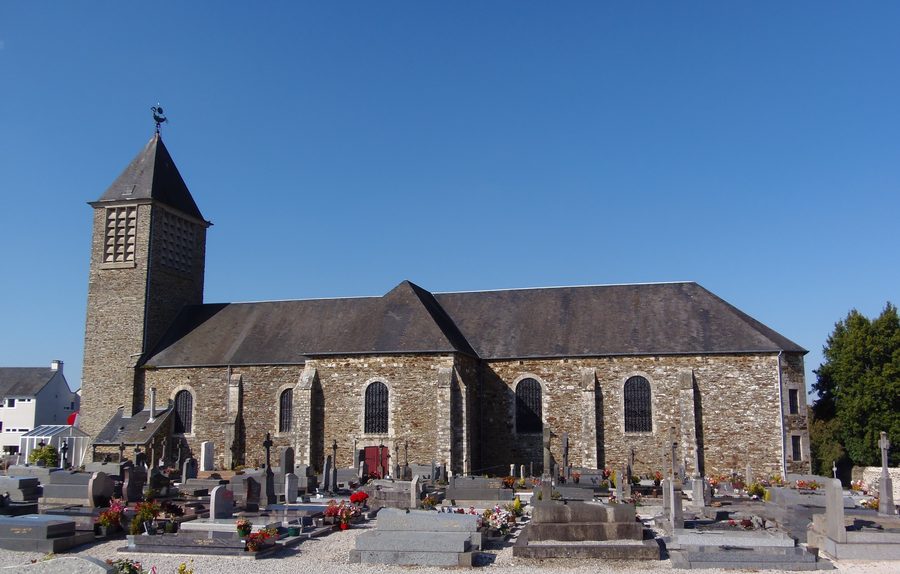 Außenansicht der Kirche Saint-Jean-Baptiste in Agneaux in der Normandie