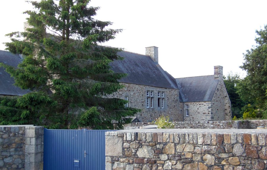 Außenansicht des Manoir d’Héauville in Héauville, Normandie