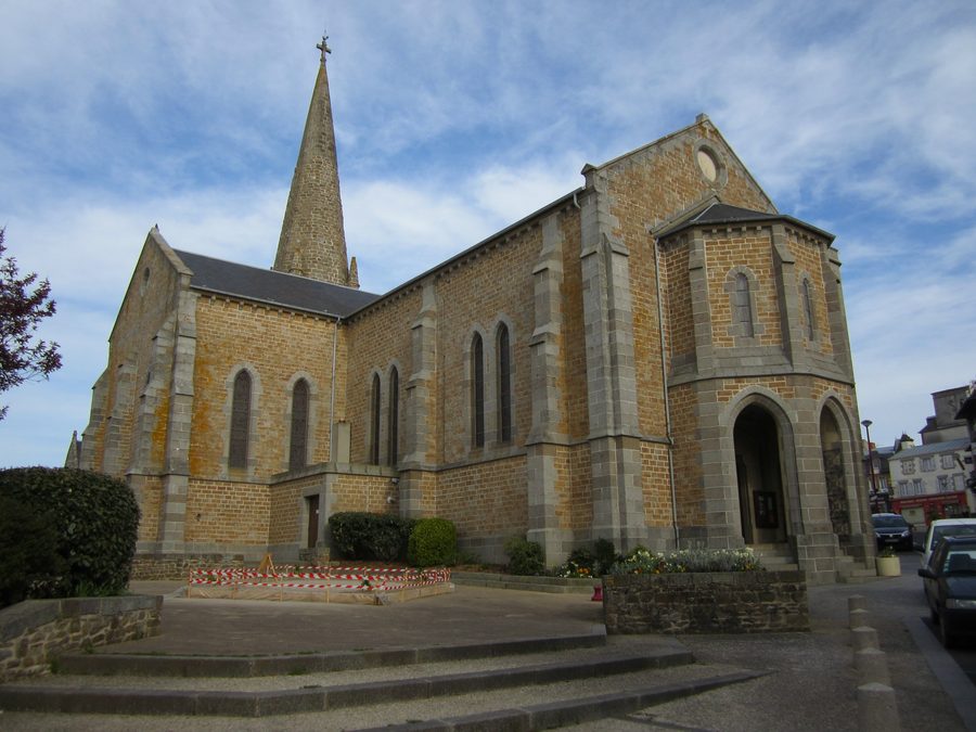 Église Saint-Pair de Saint-Pair-sur-Mer dans la Manche