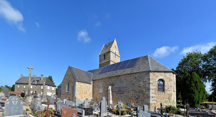 Südostansicht der Kirche Notre-Dame de l’Assomption in Beslon