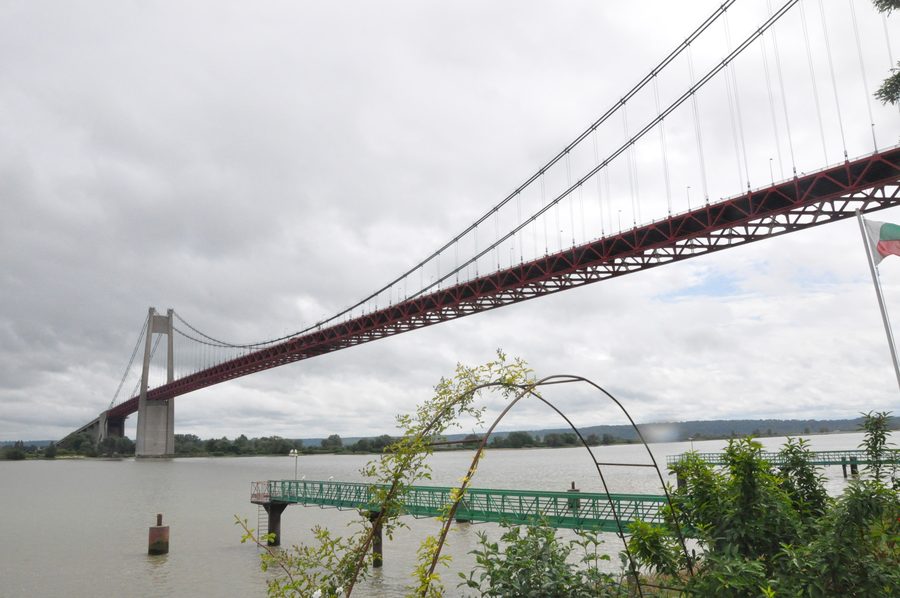 Pont de Tancarville über der Seine bei Tancarville in der Normandie