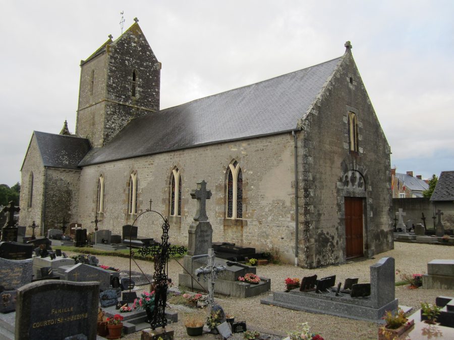Außenansicht der Église Saint-Georges in Coudeville-sur-Mer