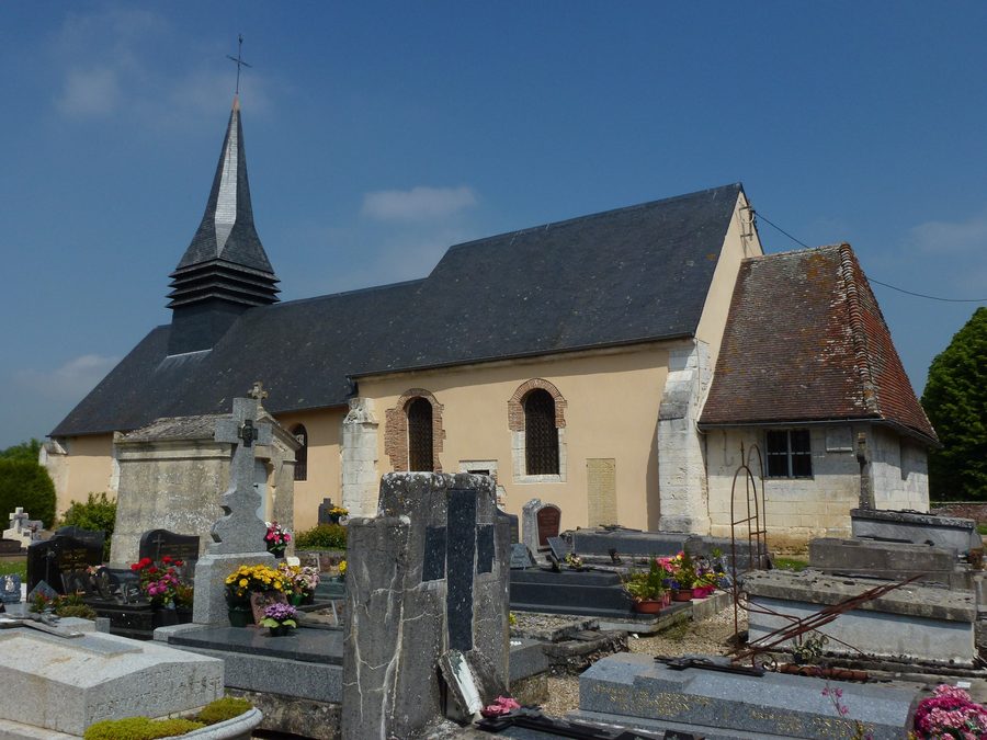 Kirche Notre-Dame des Chaînes in Folleville im Département Eure
