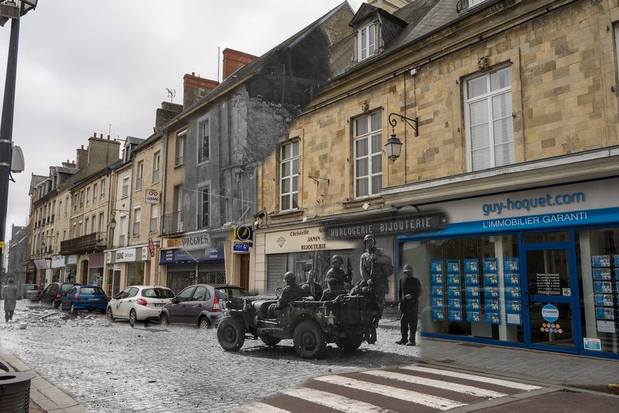 Jeep-Konvoi in der Rue Holgate in Carentan am 14. Juni 1944