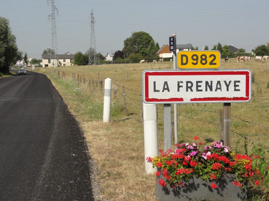 Eingang von La Frénaye im Département Seine-Maritime