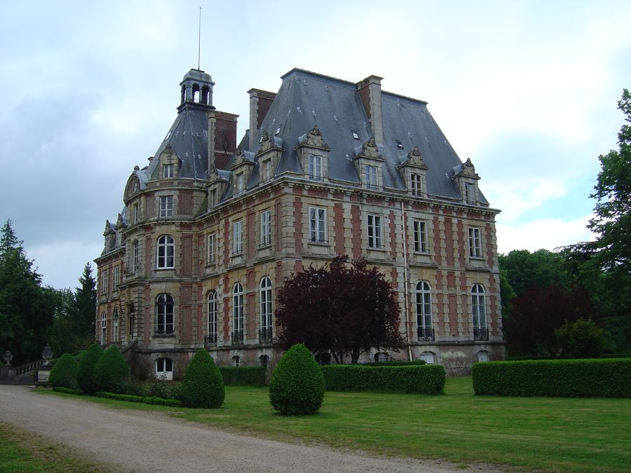 Château de La Ferté-Frênel im Département Orne