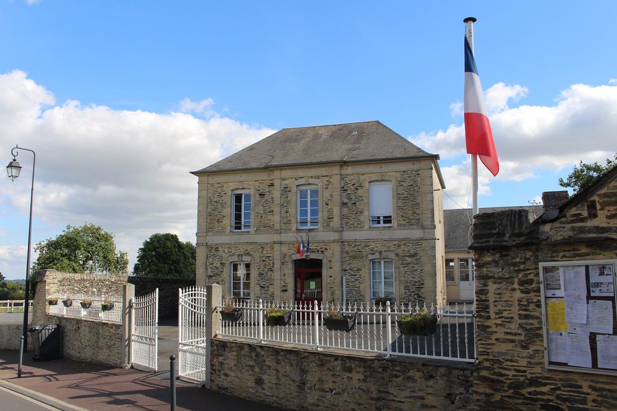 Rathaus von Litteau im Département Calvados