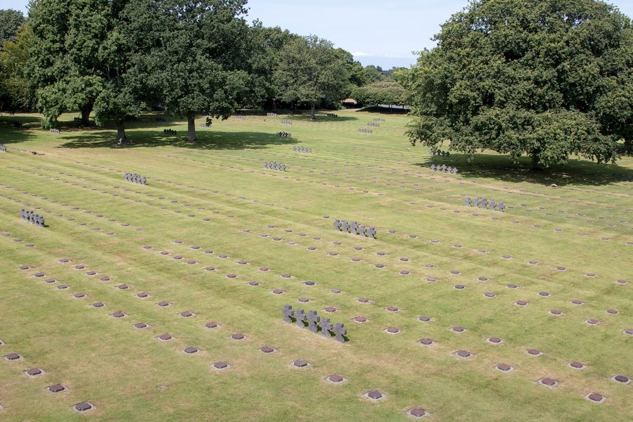 Deutscher Soldatenfriedhof La Cambe in der Normandie
