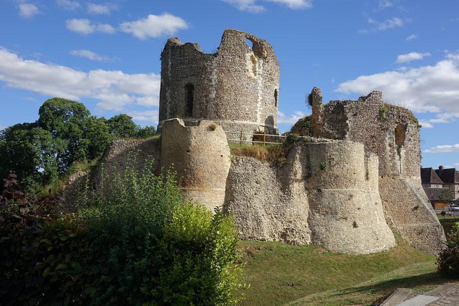 Ruine des Donjons von Conches-en-Ouche in der Normandie