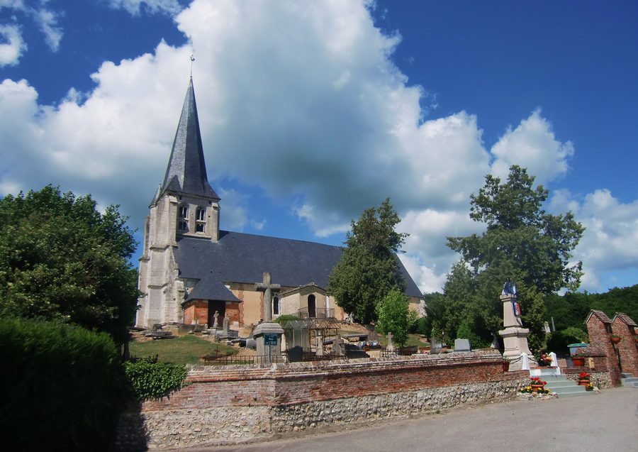 Pfarrkirche Saint-Jacques in Écaquelon im Département Eure