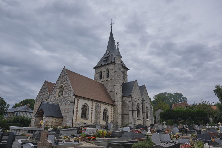 Église Saint-Pierre in Longueil, Seine-Maritime