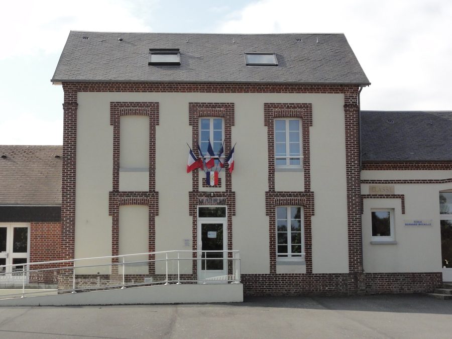 La mairie de Flamanville en Seine-Maritime