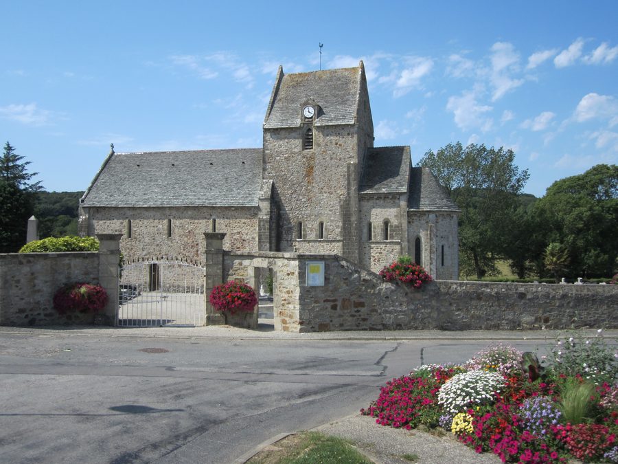 Kirche Saint-Martin in Tollevast im Département Manche