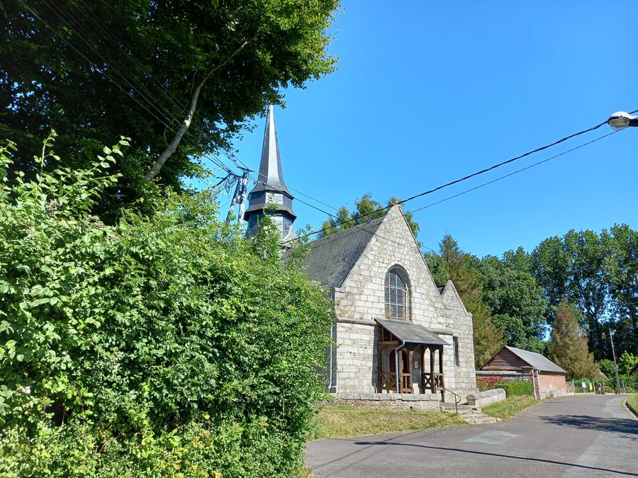 Kirche Saint-Remi in Belmesnil im Département Seine-Maritime