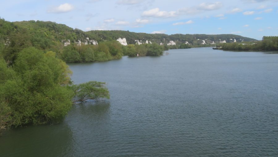 Die Seine, vom Viadukt von Orival flussabwärts gesehen