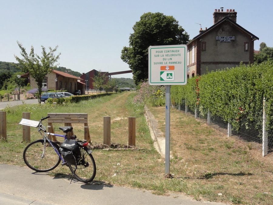Véloroute du Lin in Colleville im ländlichen Seine-Maritime