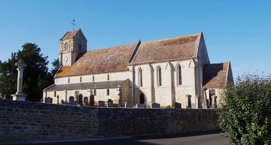 Église Saint-Aubin d'Acqueville en Normandie