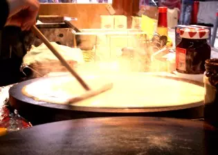 Frische Crepes auf dem Weihnachtsmarkt